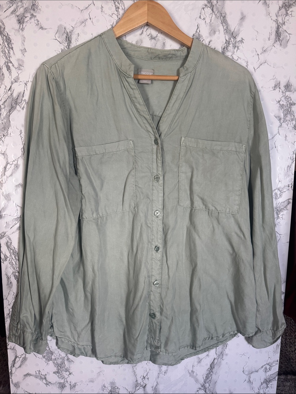 Chico's Button-Front Shirt Light Sage Green Size 2 (L)